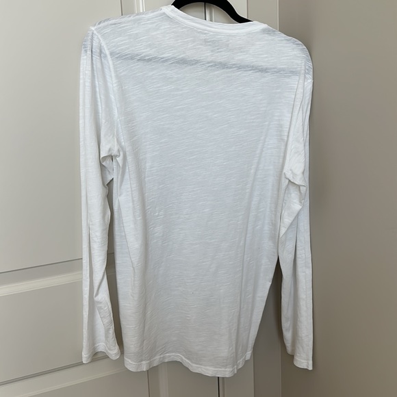 Long sleeve white tshirt - Picture 2 of 3